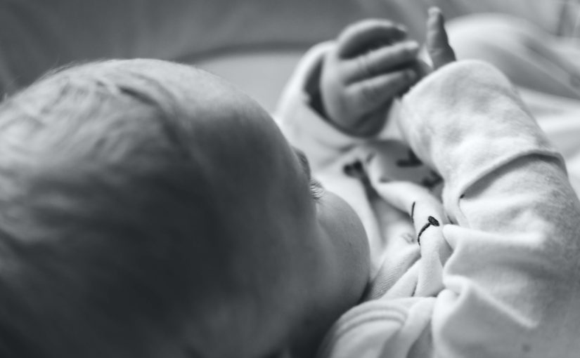 Kas yra sertifikuotas kūdikių miego specialistas ir ką jis gali pasiūlyti jūsų šeimai?